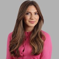 Headshot of Isobel Humphreys.