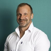 Headshot of John Knight.