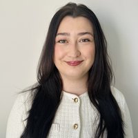Headshot of Sophia Chilton.