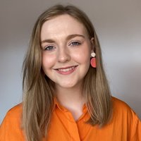 Headshot of Lauren Kelso.