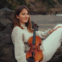 Headshot of Jessica Elisabeth Tomey